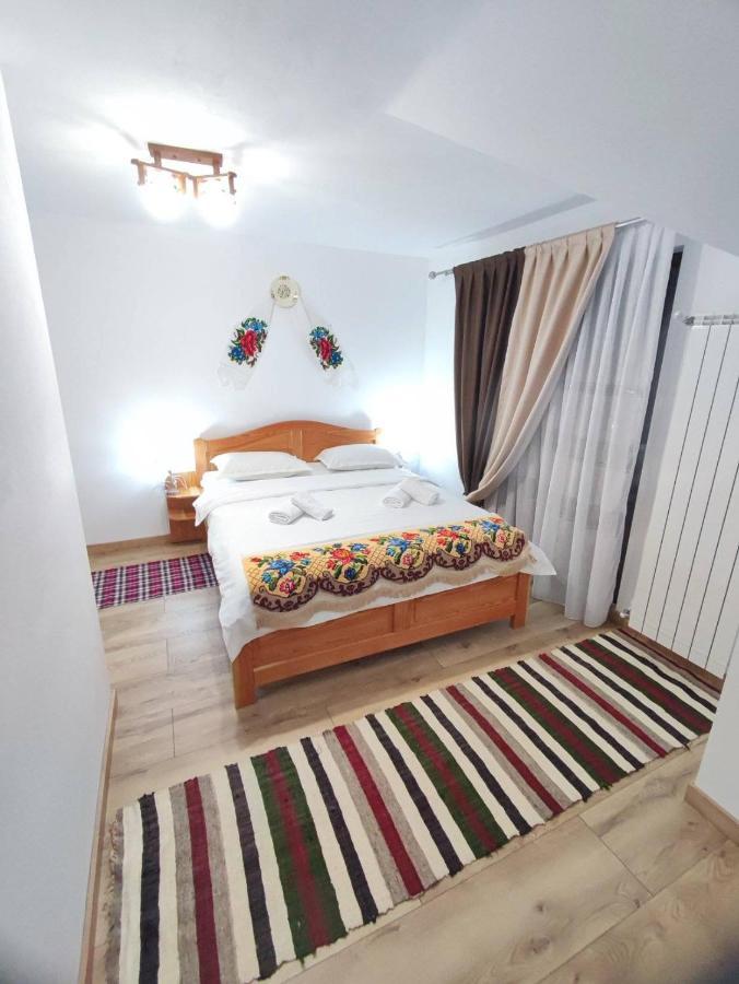 Vila Casa Hatere Moisei Buitenkant foto