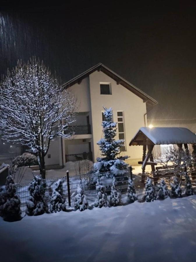Vila Casa Hatere Moisei Buitenkant foto